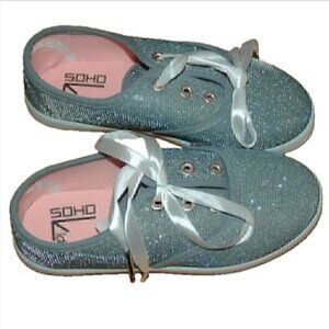 Children's SOHO Sneakers Size 2 New